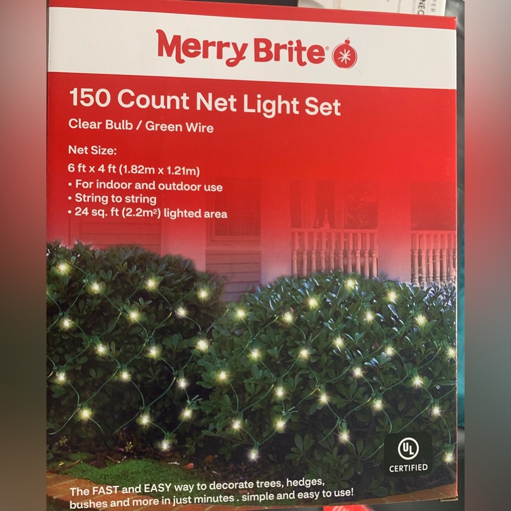 Merry Brite 150 Count Net Lights set. Christmas 6-ft X 4-ft Clear